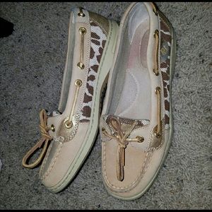 Women’s sperrys